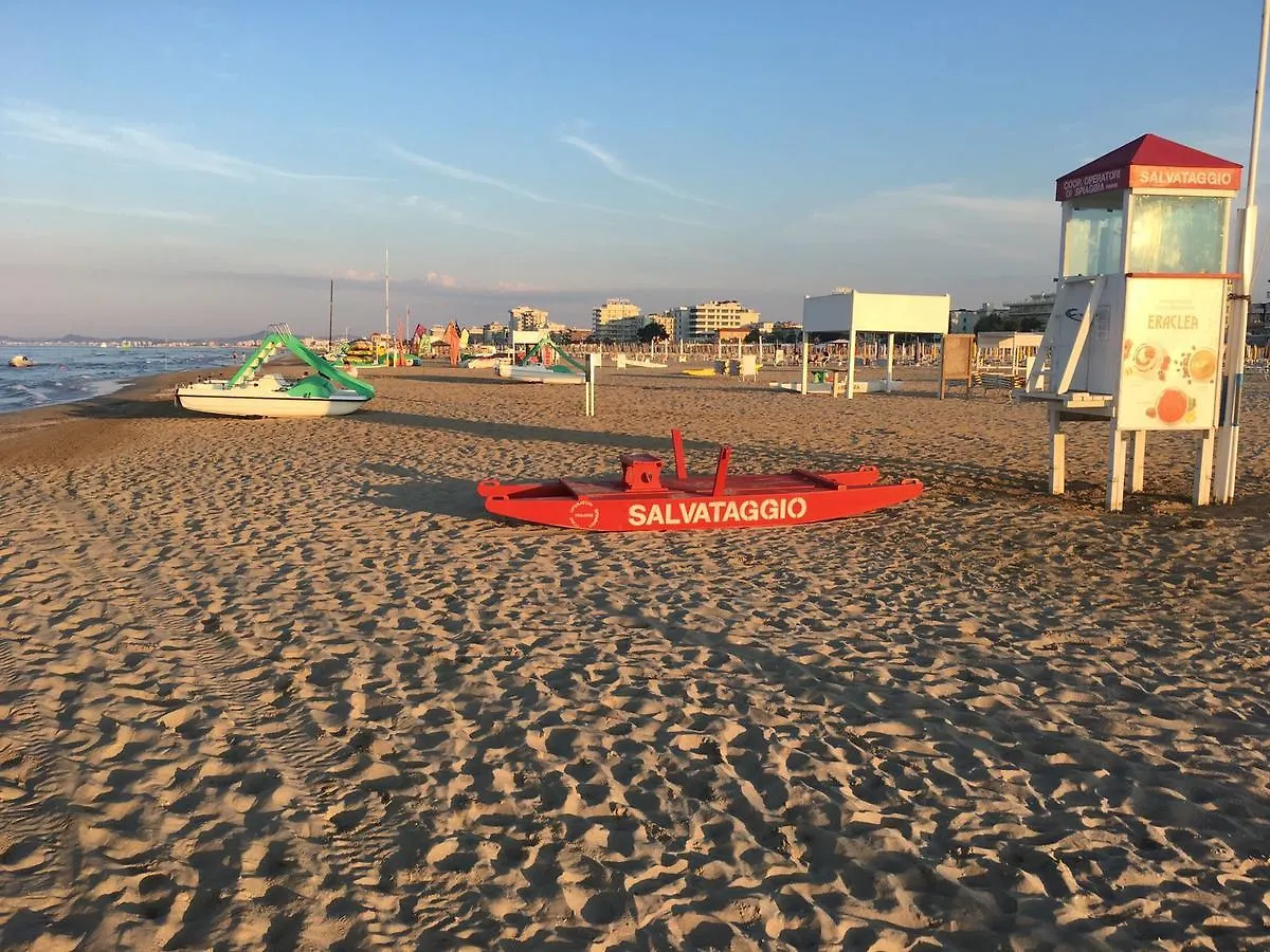 Hotel Rebola Rimini 3*,